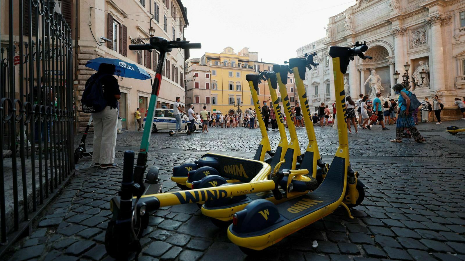 Италия начинает борьбу с нарушениями водителей электросамокатов
