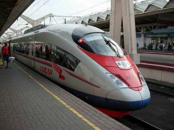 Cкоростные поезда "Москва-Санкт-Петербург" смогут останавливаться в Химках