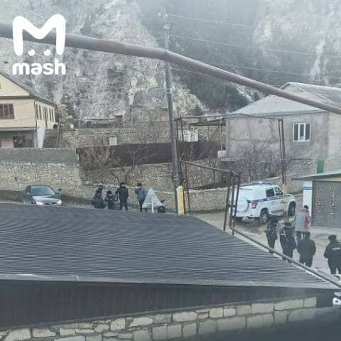 В дагестанской мечети застрелили трех человек, включая имама