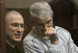 Прокурор предложил сократить срок Ходорковскому и Лебедеву
