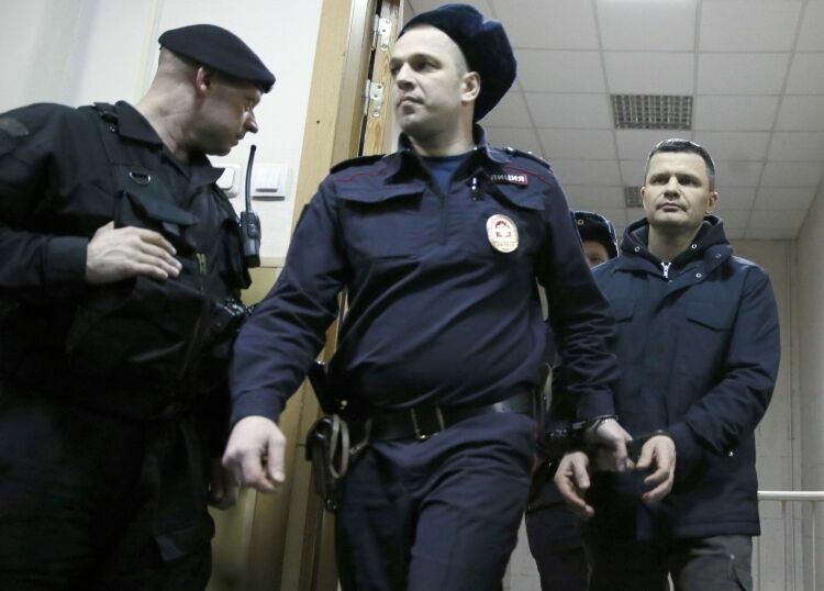 Потерпевшие по делу о теракте в «Домодедово» попросили отпустить Каменщика