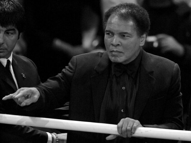 Ушел из жизни легендарный боксер Мохаммед Али