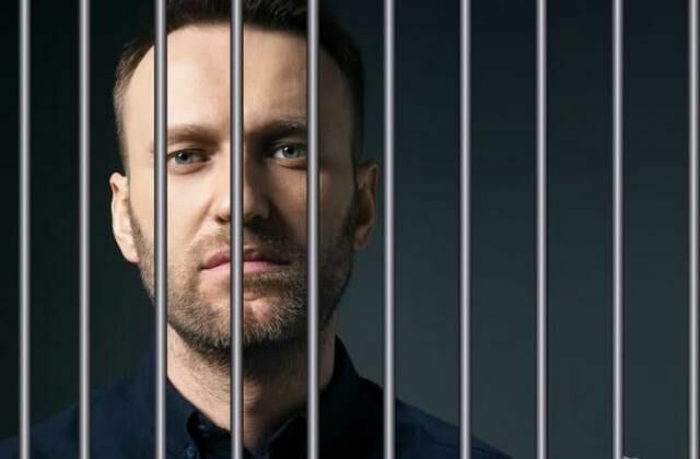 Amnesty International прокомментировала лишение Навального статуса узника совести