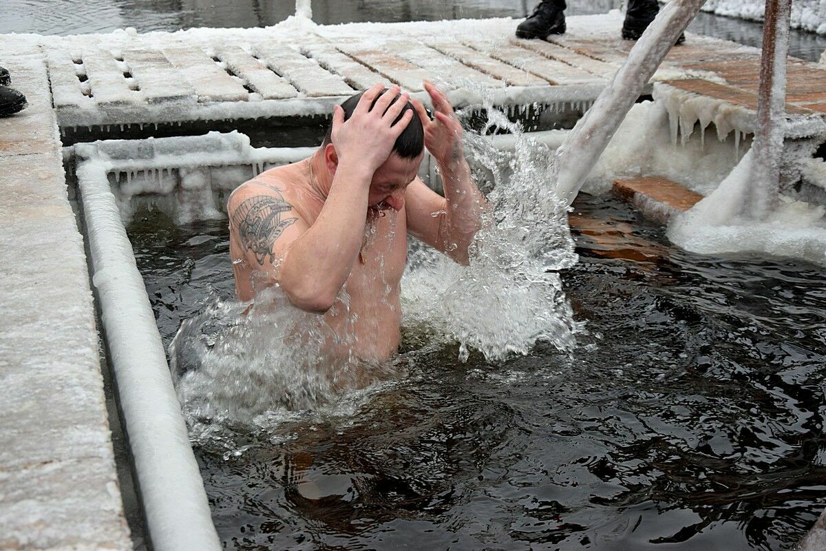 Спасатели опасаются массовых несанкционированных купаний на Крещение