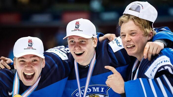 Молодёжный Чемпионат мира по хоккею выиграла Финляндия