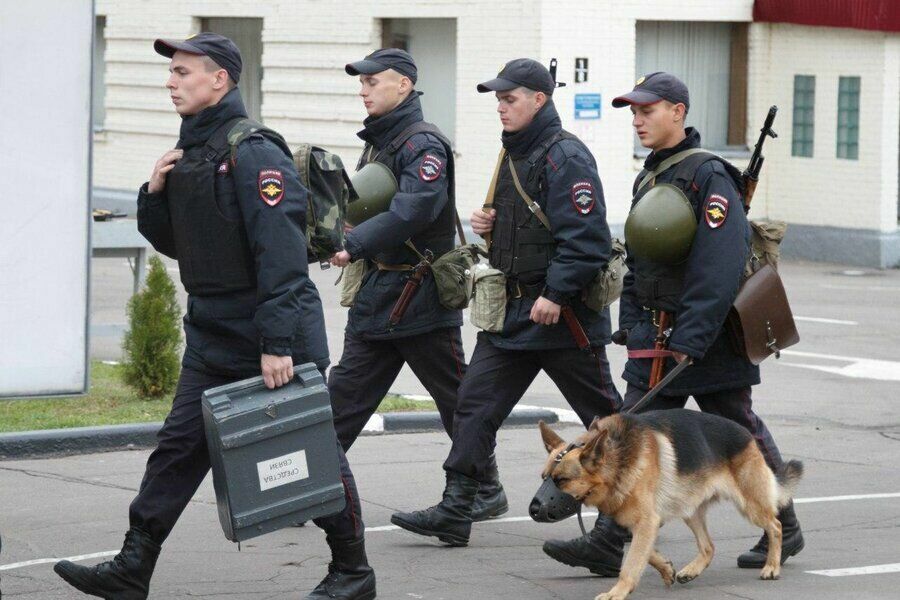 Анонимы сообщили о “минировании” тысячи объектов в Москве
