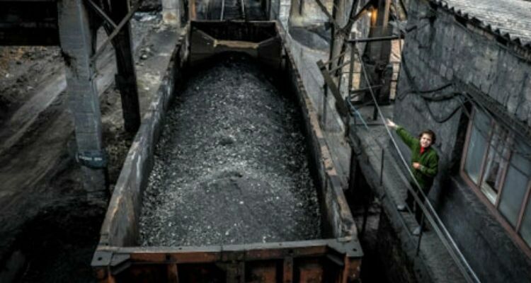 СМИ сообщили о прекращении поставок российского угля Украине