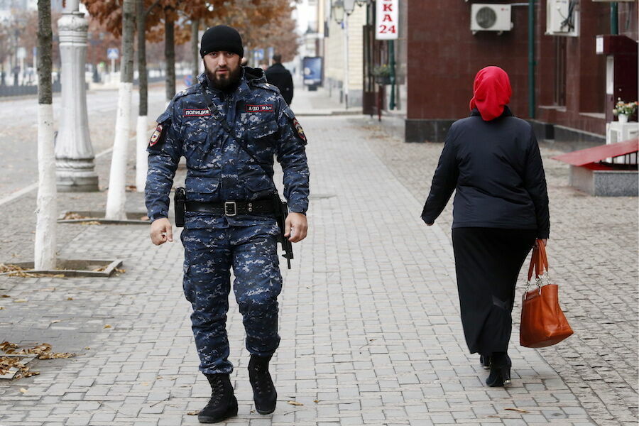 В Чечне прошел рейд против людей в камуфляже