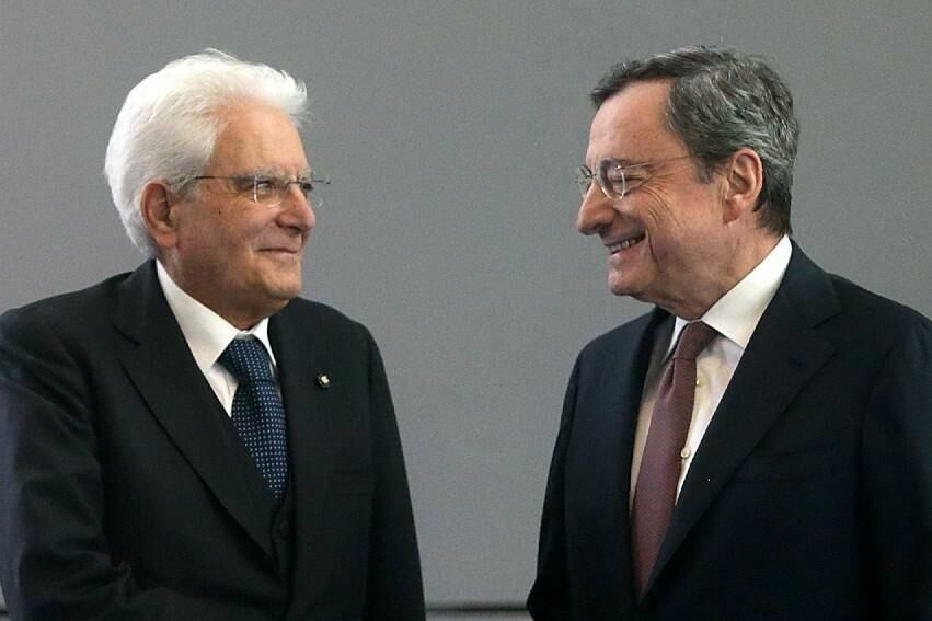 Президент Италии Серджо Маттарелла отказался принять отставку премьера Марио Драги
