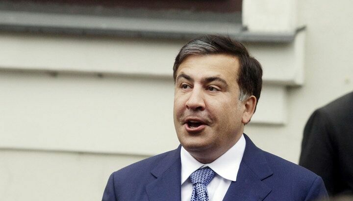 Активисты развесили в Одессе галстуки по случаю назначения Саакашвили губернатором