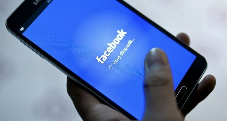 Facebook не отказывался хранить данные в России - Роскомнадзор