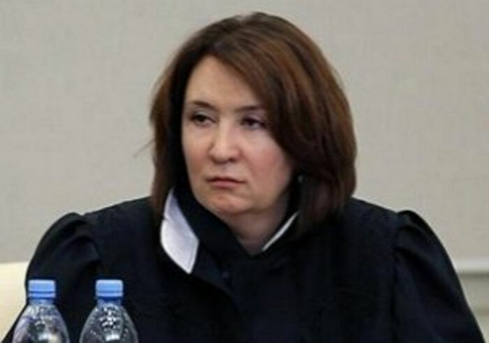 В грузинском вузе на словах подтвердили подлинность диплома судьи Хахалевой