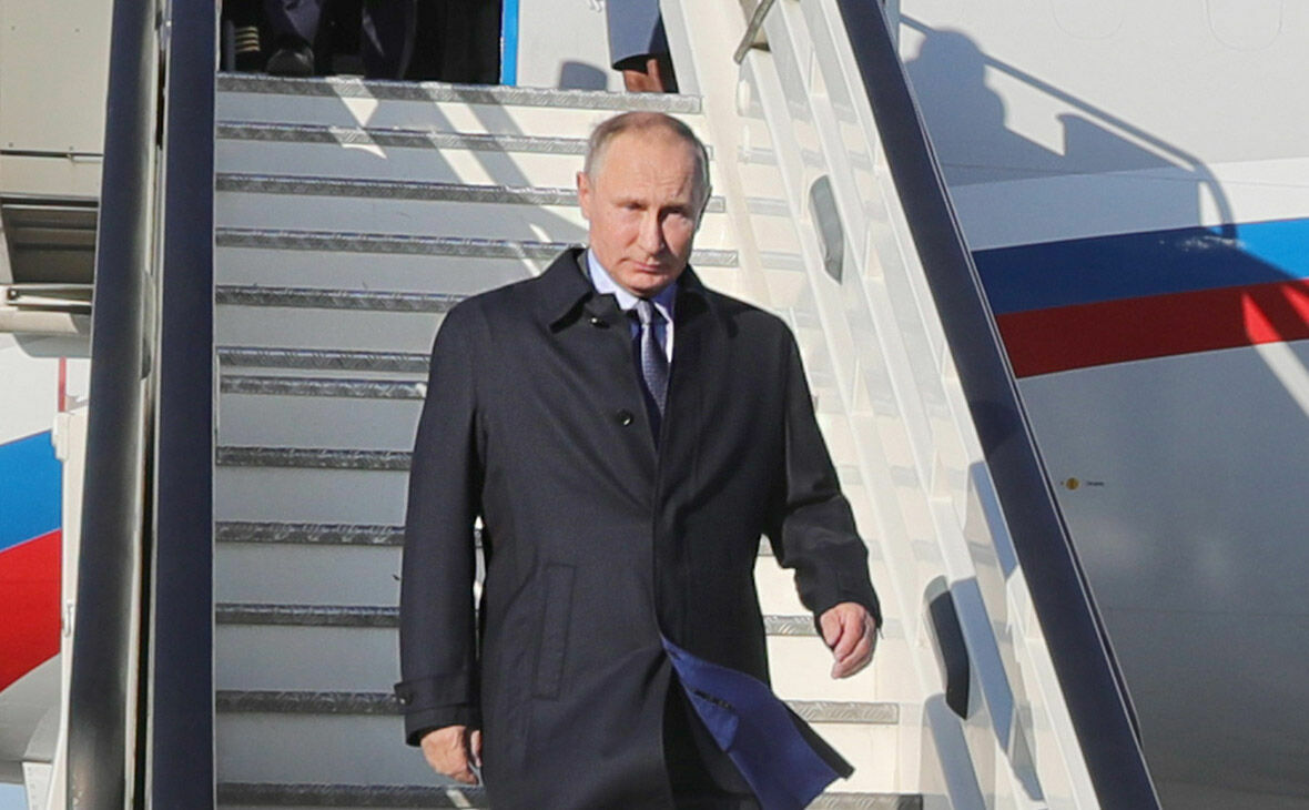 Владимир Путин в Хмеймим