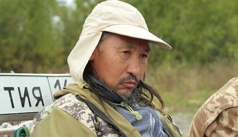 "Нет карательной медицине": Около 50 человек пришли поддержать якутского шамана