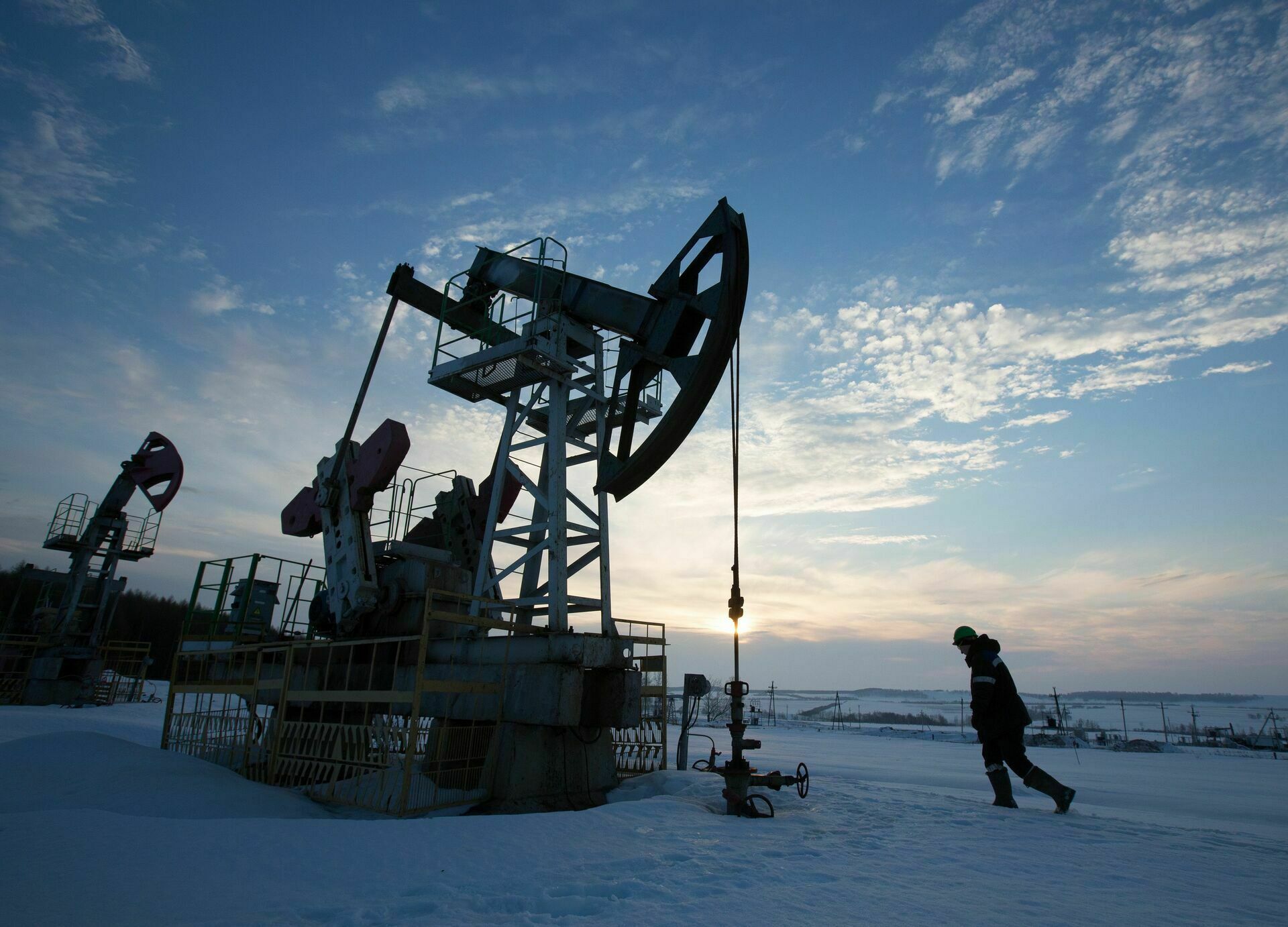 Добыча нефти в РФ сократилась на 8,6% в 2020-м