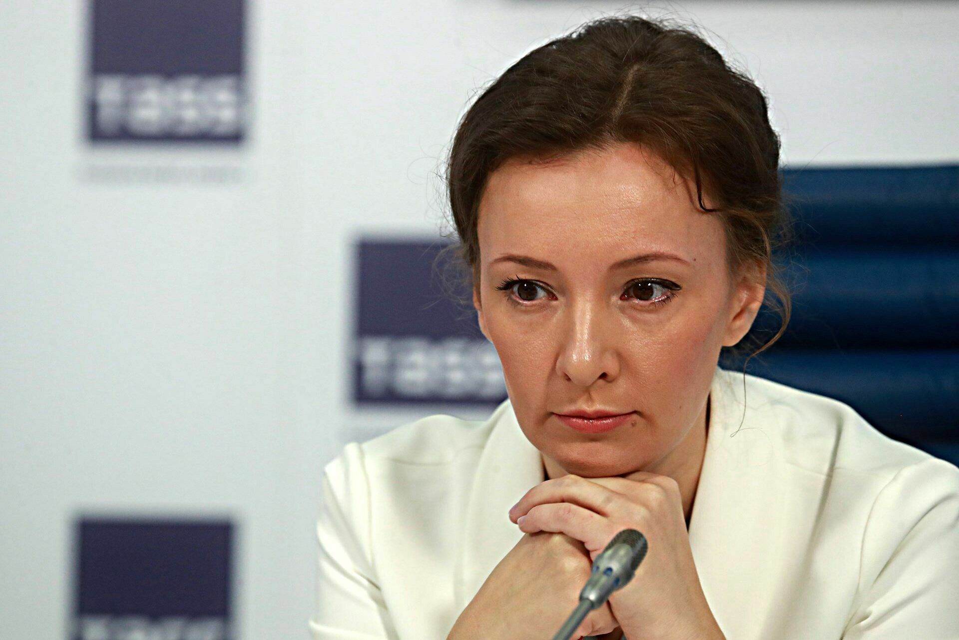 Анна Кузнецова оставила должность уполномоченного по правам детей