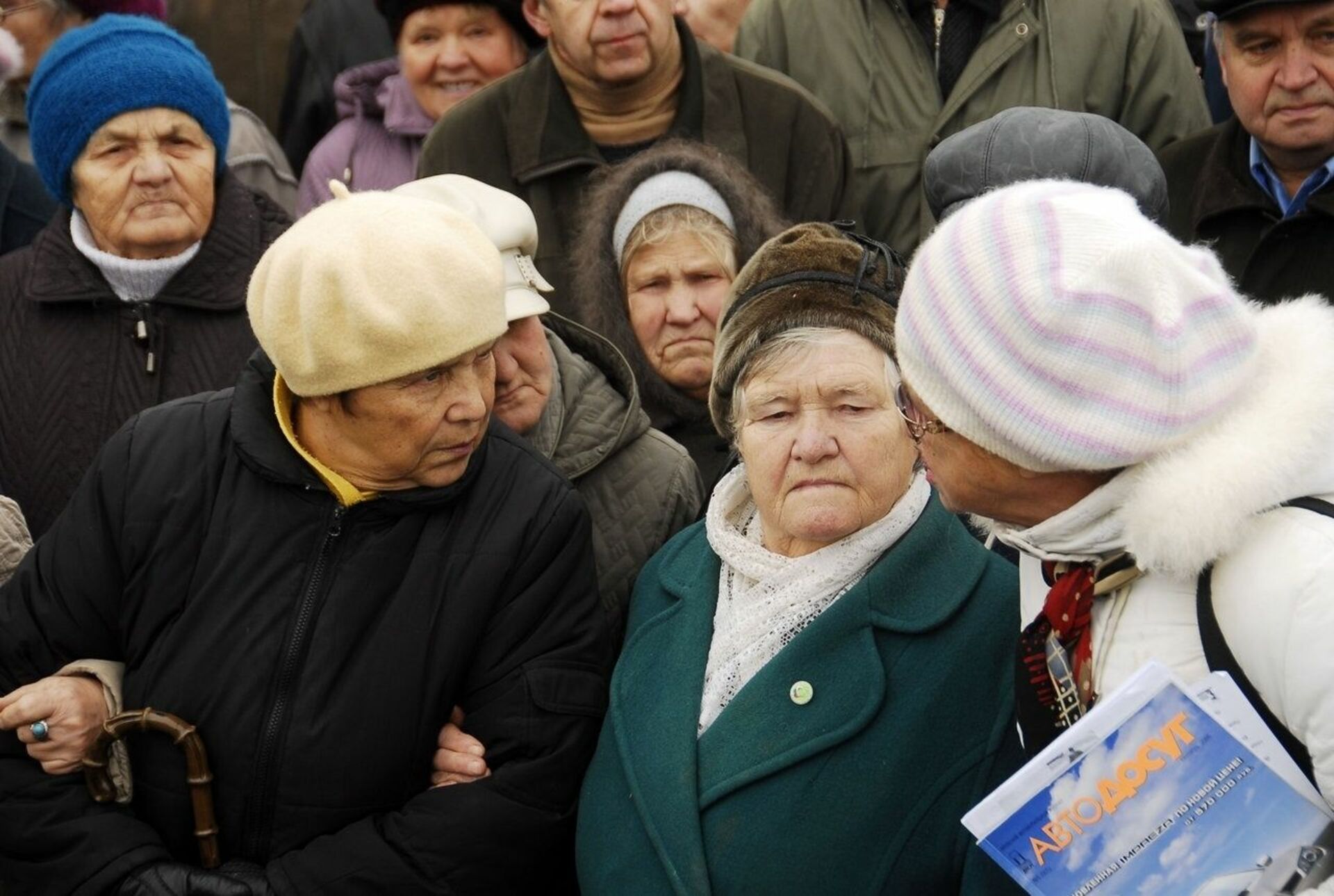 Что ожидает пенсионеров в 2024 году. Пенсионеры в России. Пенсионеры РФ. Русские пенсионеры. Пенсионеры фото.