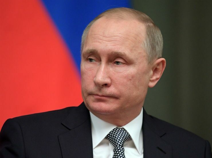 Путин поручил ужесточить правила оборота спиртосодержащей продукции в РФ