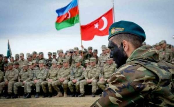 Триумф Баку и трагедия Еревана: что принесло перемирие в Карабахе