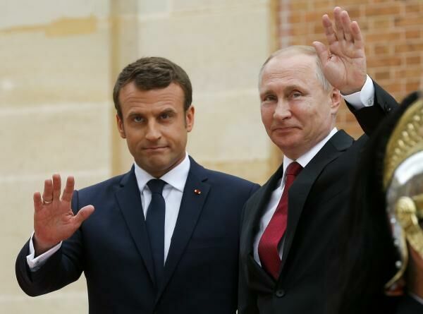 Французские СМИ: Макрон выдержал испытание Путиным