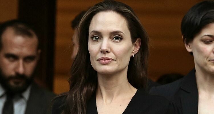 Анджелина Джоли после развода похудела до 34 килограммов