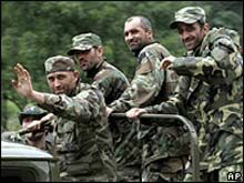 Несколько грузинских бойцов сложили оружие