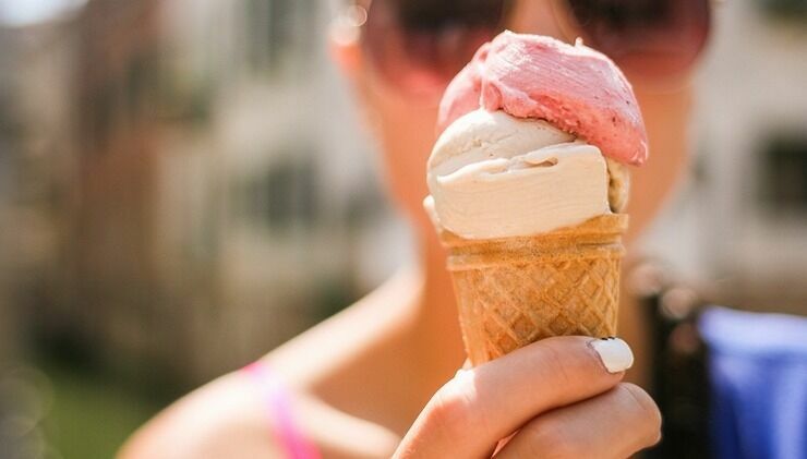 Россияне стали чаще покупать эскимо и мороженое в стаканчиках