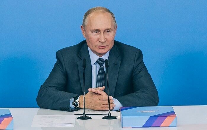 Путин заявил о возможном создании медицинской госкорпорации