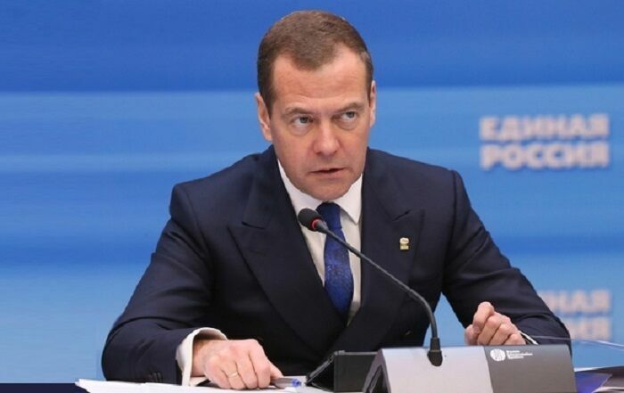 Дмитрий Медведев останется председателем партии "Единая Россия"