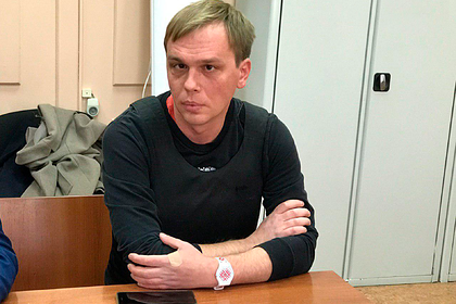 Иван Голунов пришел на суд в бронежилете и с охраной