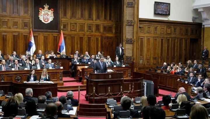 На парламентских выборах в Сербии выиграла партия премьера Вучича