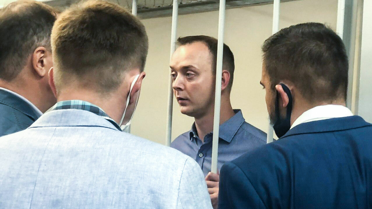 Суд арестовал Ивана Сафронова на два месяца