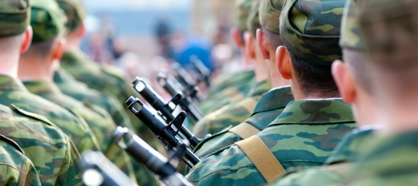 Страна под ружьем: государство не собирается отменять призыв в армию