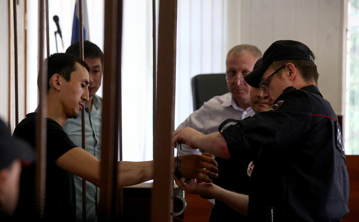 Суд арестовал таксиста, наехавшего на болельщиков ЧМ-2018 в Москве