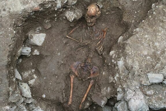 Итальянские археологи обнаружили могилу девочки-ведьмы