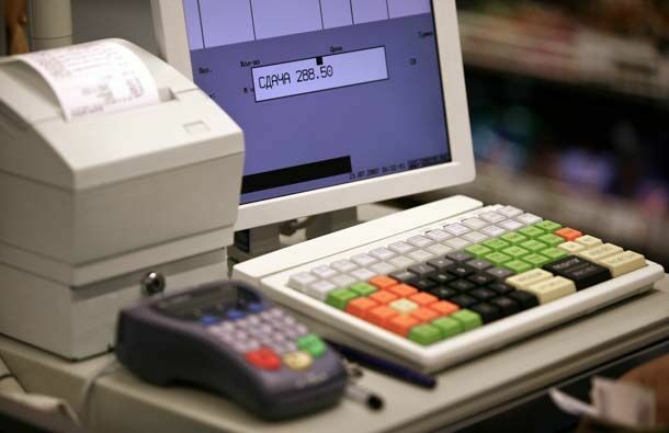 Держатели банковских карт смогут снимать наличные в магазинах