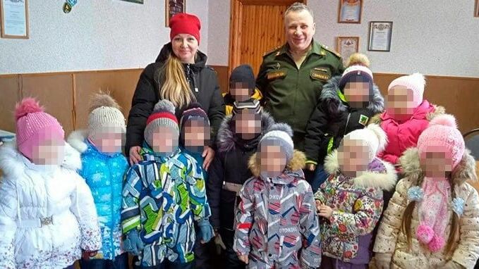 В Нижегородской области детсадовцев отвели на экскурсию в военкомат