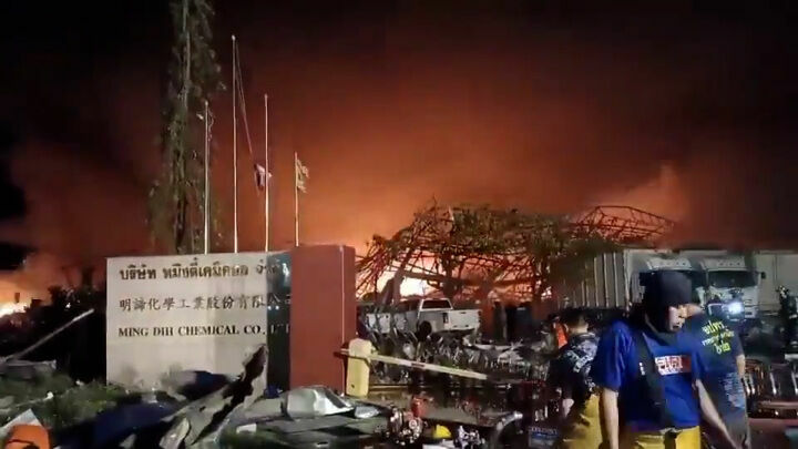 При взрыве в пригороде Бангкока пострадали более 20 человек