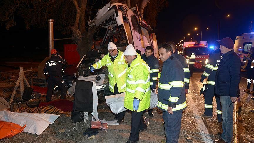 В Турции попал в аварию школьный автобус: 11 погибших