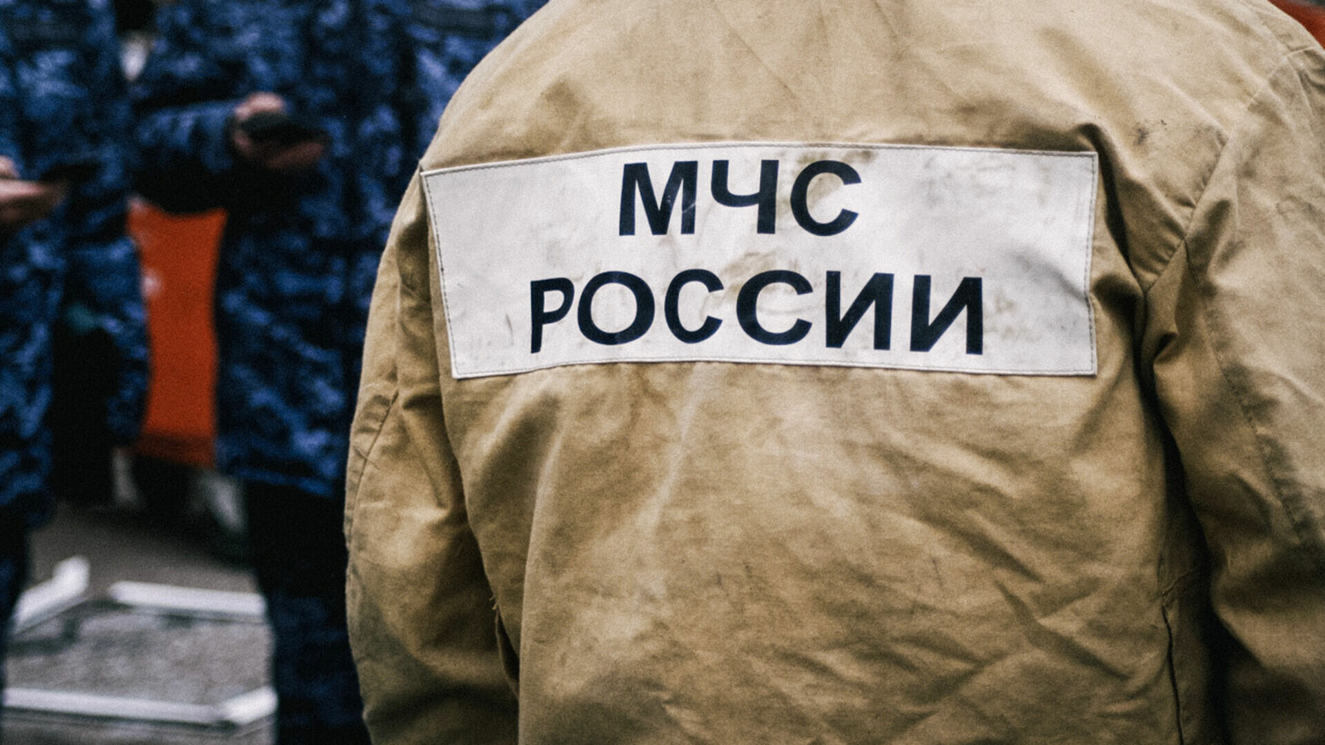 Бригада МЧС спасла многодетную семью из сугробов в лесу под Владимиром